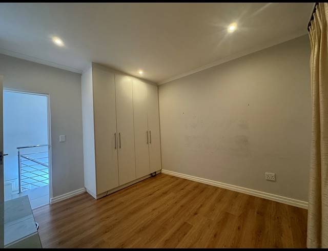 4 BEDROOM HOUSE FOR SALE IN PARKLANDS NORTH